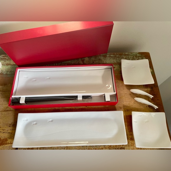 Crate&Barrel Sushi For Two Dish Set - Picture 1 of 10